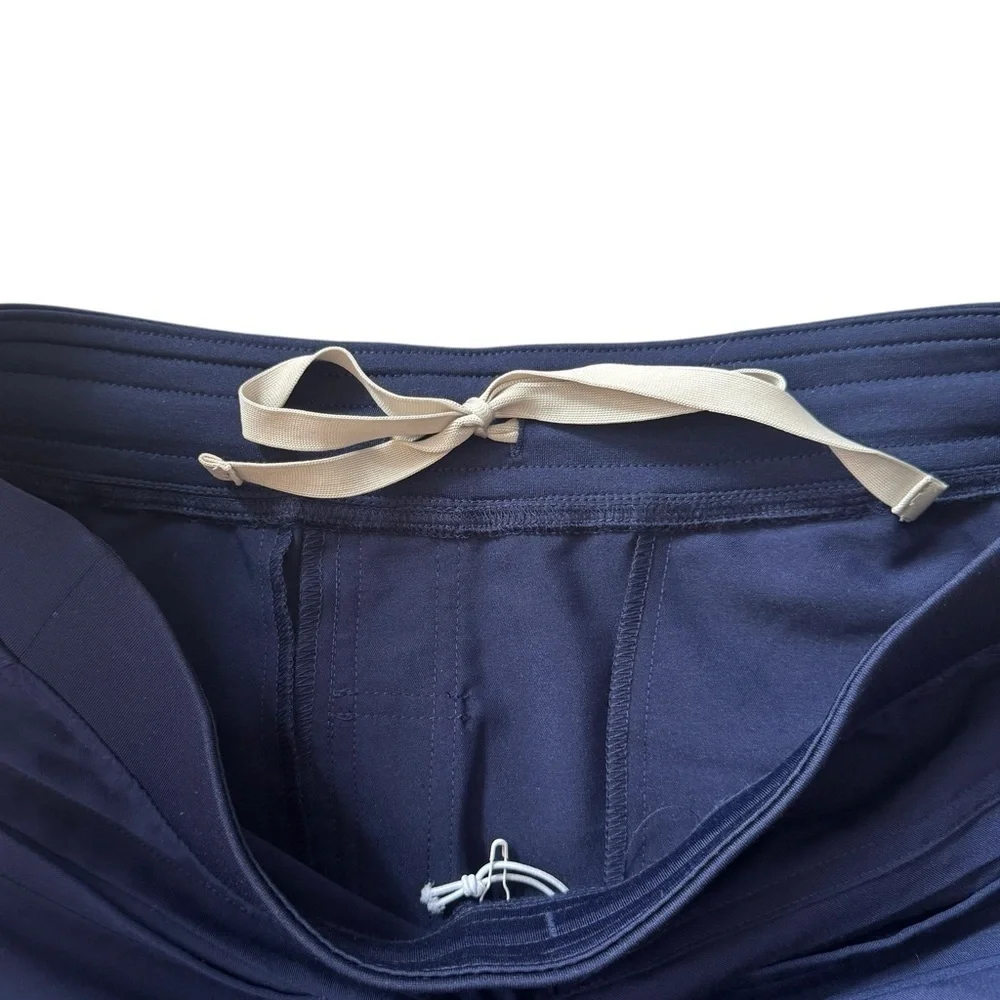 NWT Figs Axim Cargo Scrub Pants, Navy, Size M